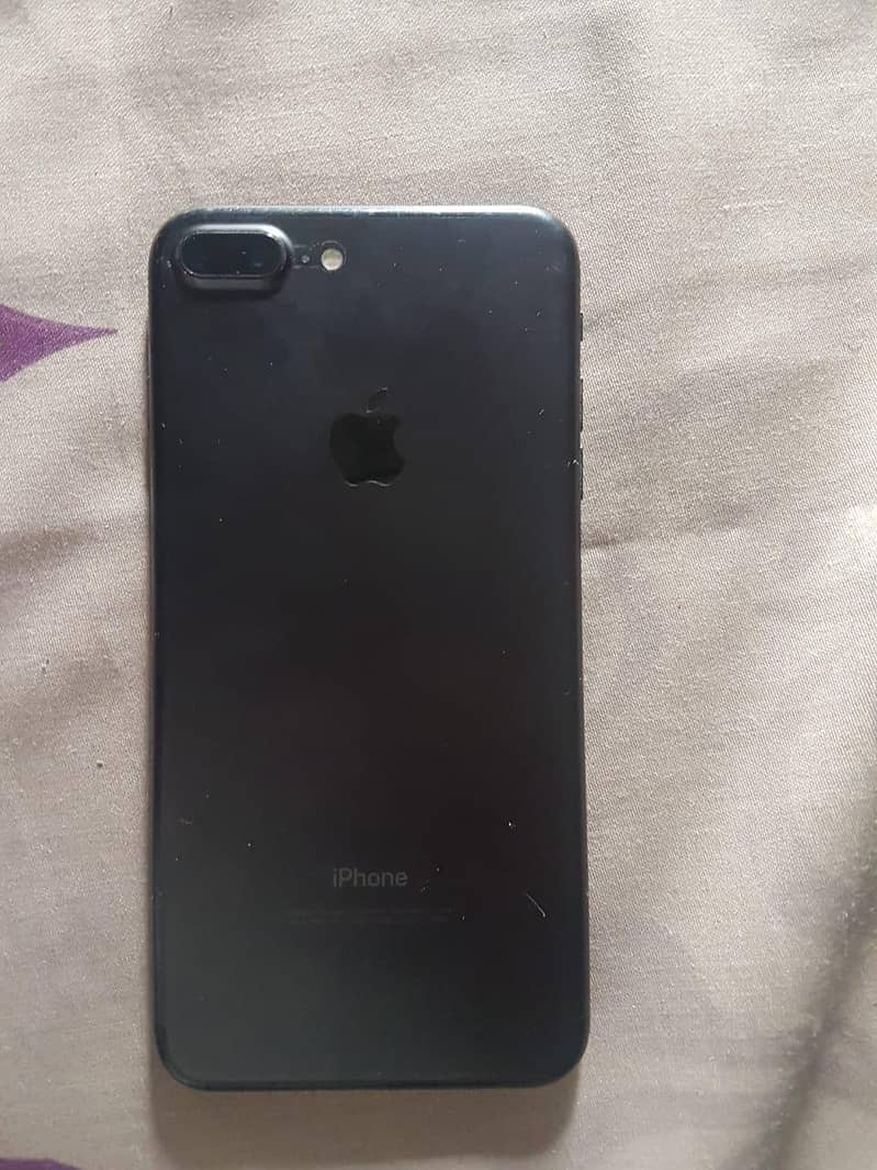 Apple iPhone 7 Plus 2