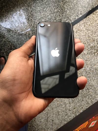 Apple iPhone SE 10/10 03028213430 watsapp