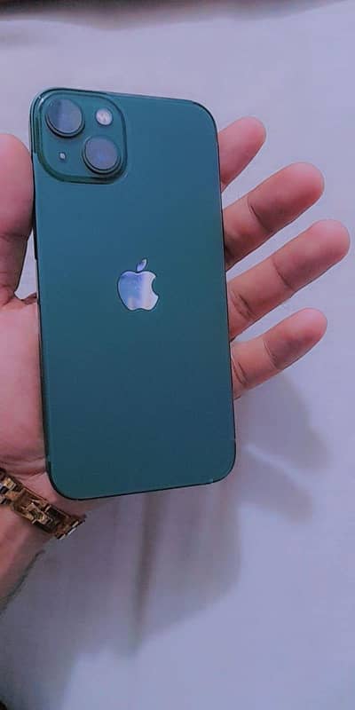 Apple iPhone 13