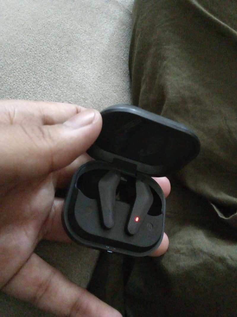 zero gravity earpods 4