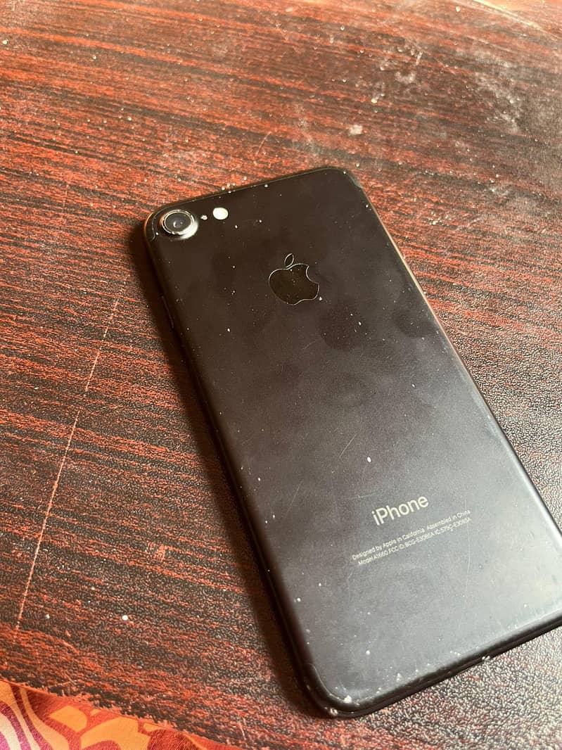 Apple iPhone 7 2
