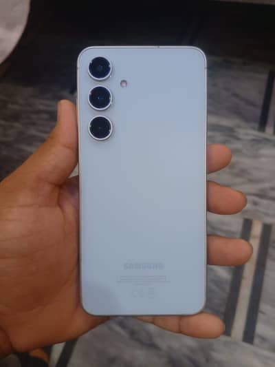 Samsung Mobile S24 fE