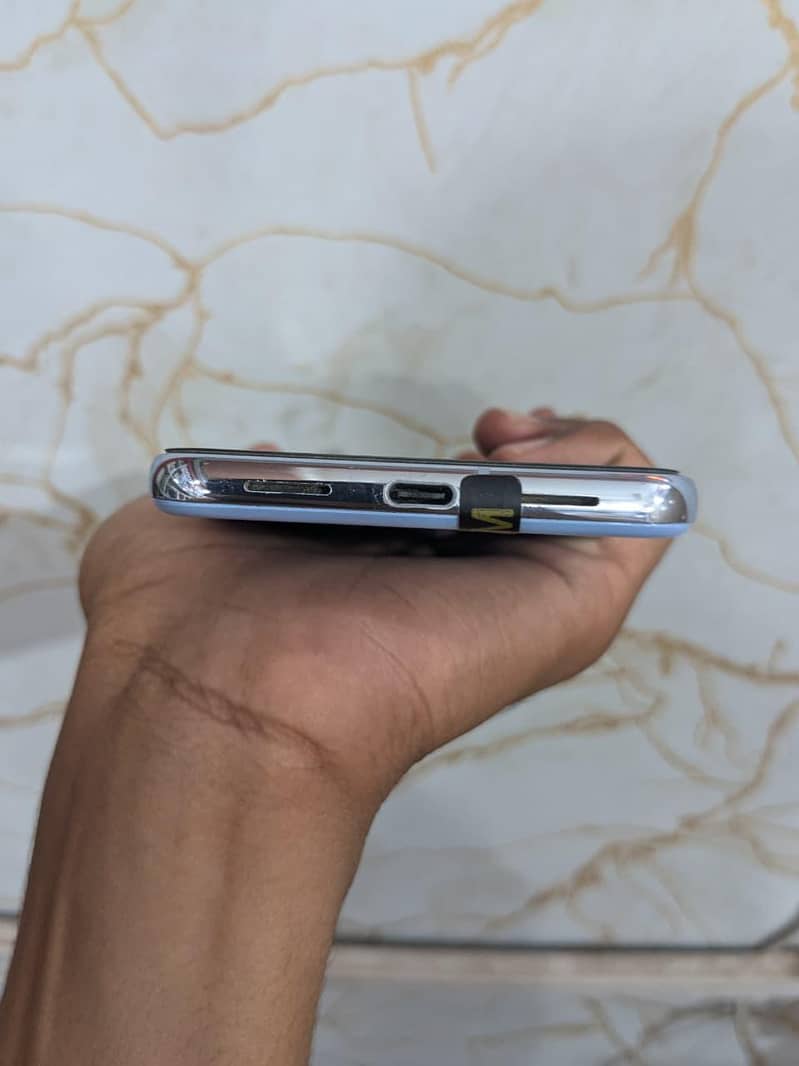 Google Pixel 8 Pro 3