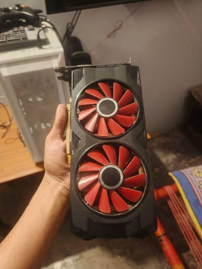 rx 570 4 GB xfx DDR 5