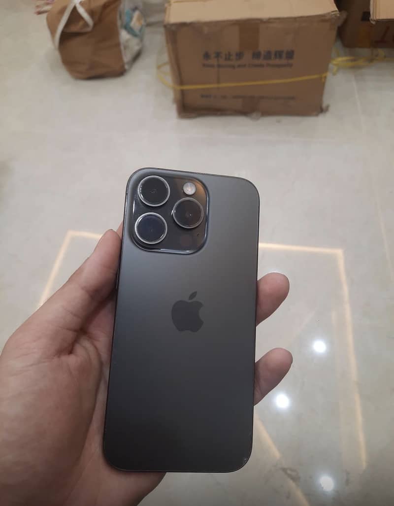iPhone 15 Pro 2