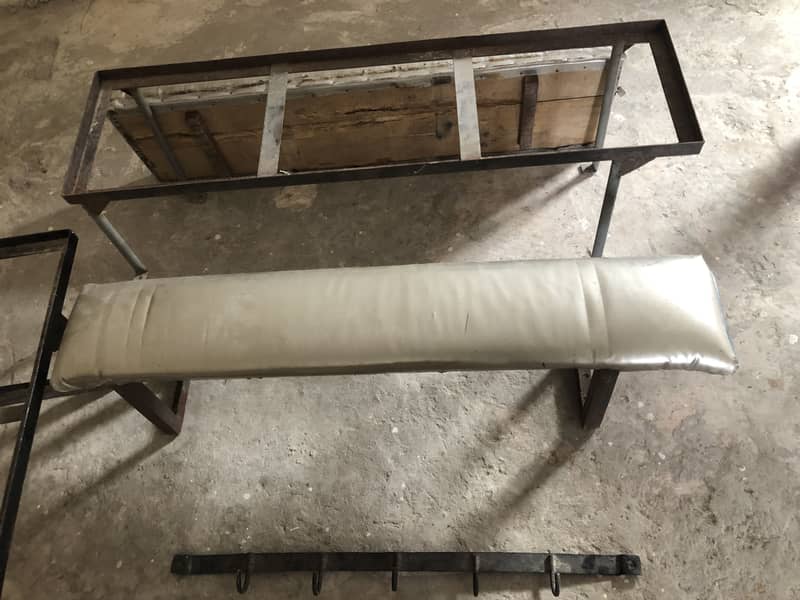 School set 3 bench 2