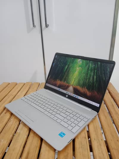 HP 15s | core i3 11th gen | 8gb ram 128 gb ssd