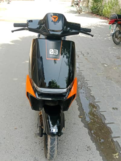 Brand new millege 1700 km 1000 watt motor 2years official warranty