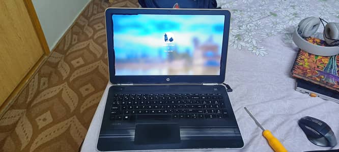 HP pavilion 15 core i7 7th gen Core i7 7th gen 7500u