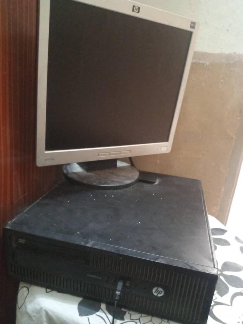Computer _monitor , CPU , keyboard, mouse 1