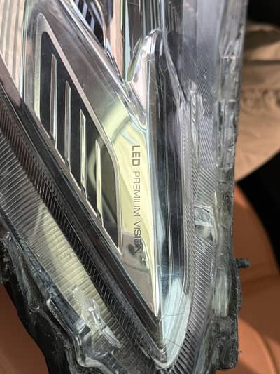 Haval H6 2026 left headlight