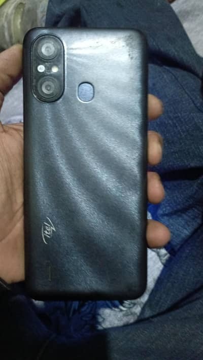 Itel A49    2/32 gb