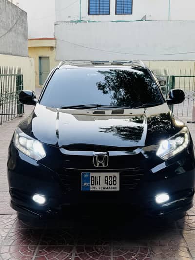 Honda Vezel z package full option (top variant)