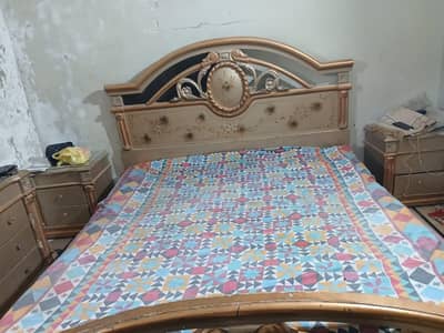 Bed set Wooden - 1 Bed, 2 corner table & 1 spring mattress