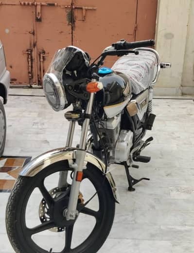 Honda CG 150 2026 Model | Only 2,500 KM Driven | Brand New Condition |