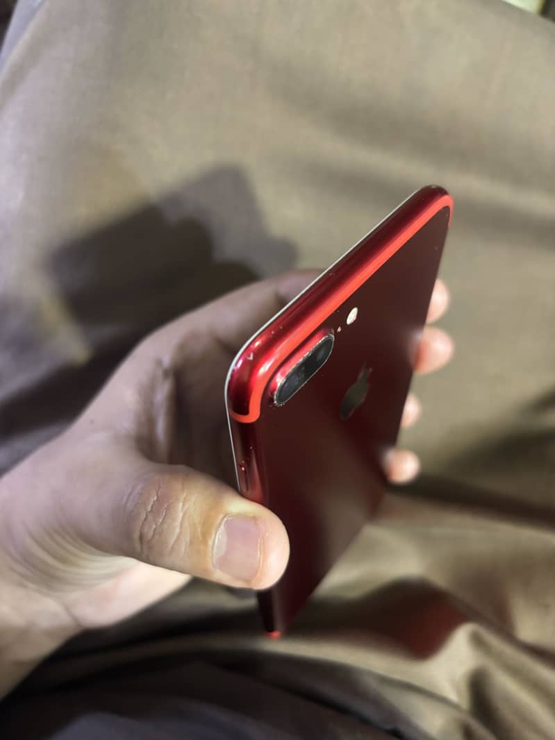 Apple iPhone 7 Plus 1