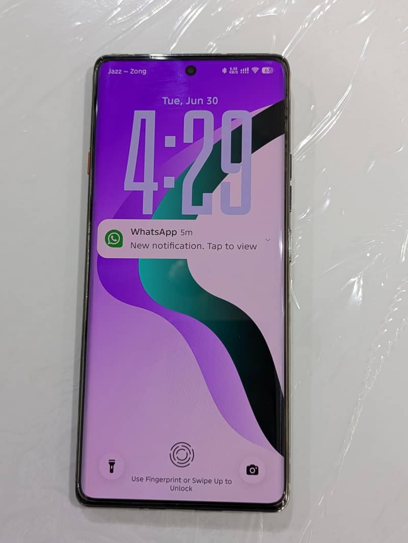 Tecno camon 40 pro plus 4