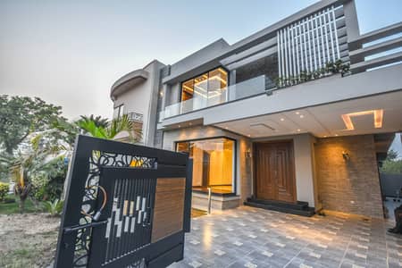 10 MARLA BRAND NEW MODERN DESIGNER HOUSE FOR SALE