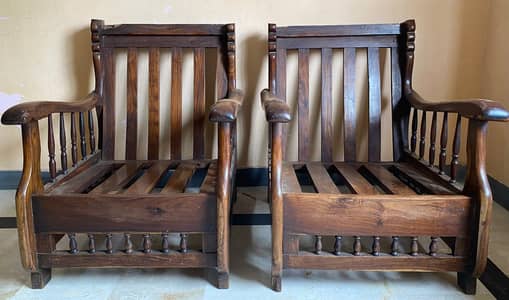 Used sofa set without matter's
