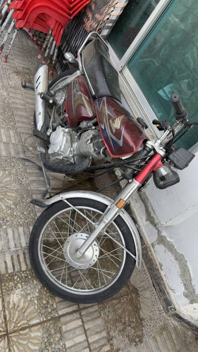 125 hai achi bike hai gar ki use ki hsi