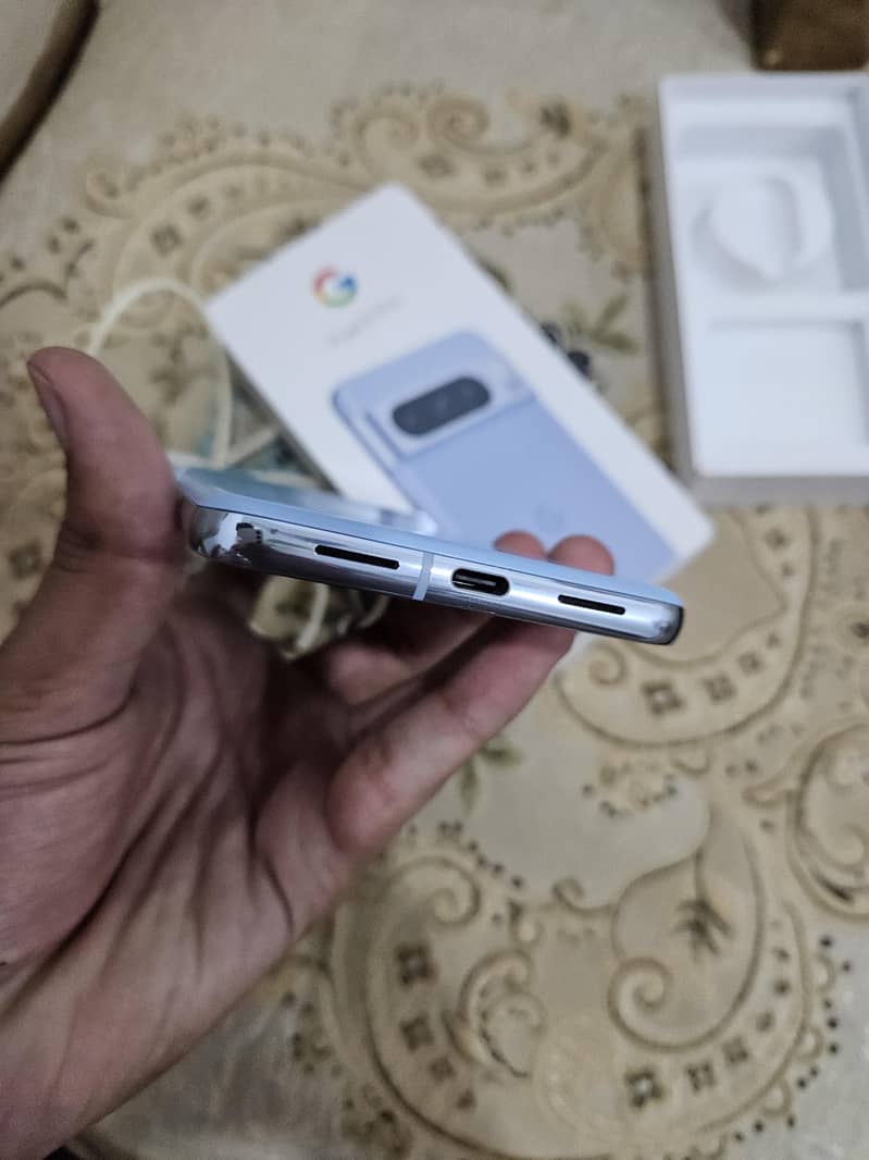 Google Pixel 8 Pro 3