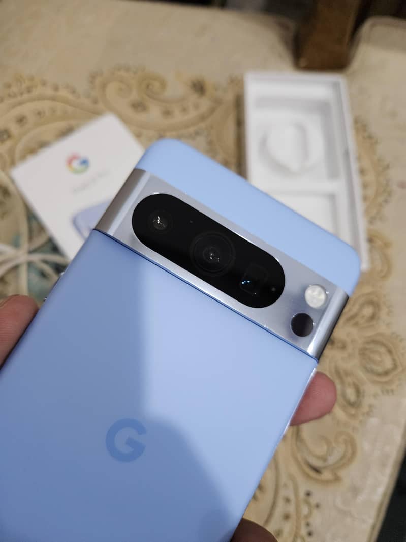 Google Pixel 8 Pro 7