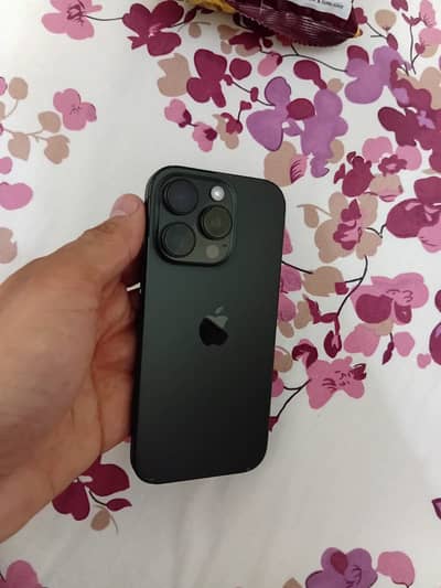 Apple iPhone 16 Pro