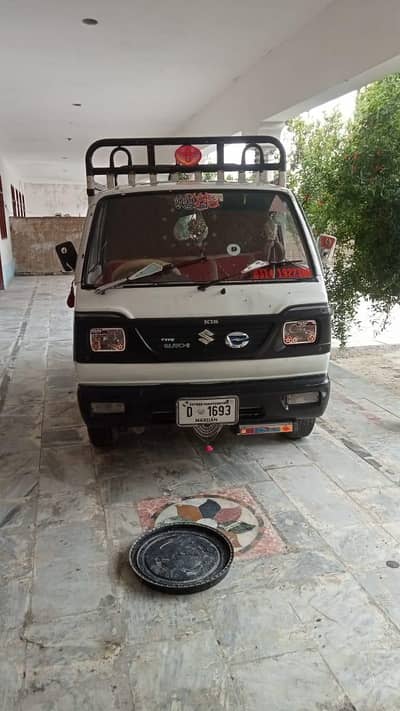 Suzuki pickup available for loading