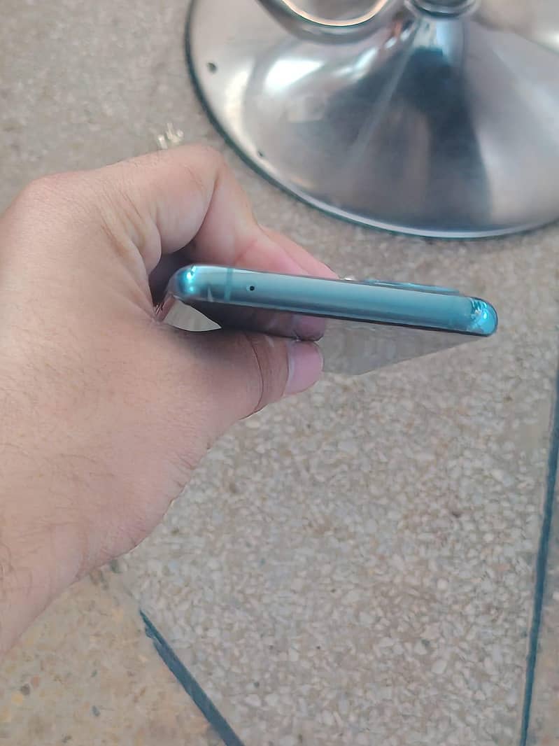 One Plus 9 Pro 4