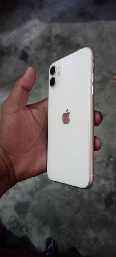 Apple iPhone 11