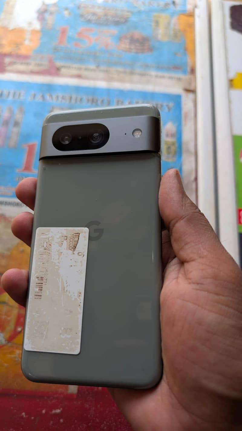 Google Pixel 8 5