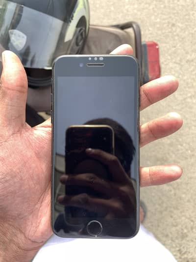 Apple iPhone 7