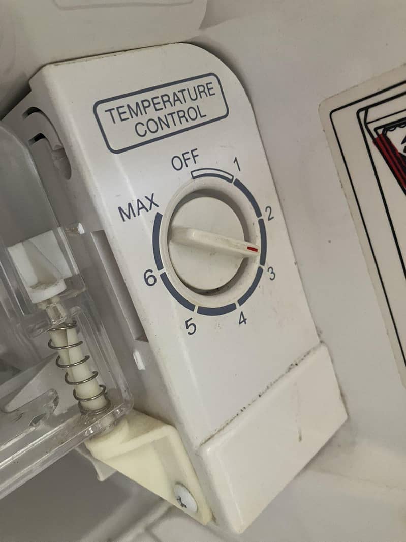 SMALL FREEZER 3