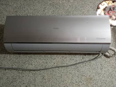1 ton good working inverter Sath available hai DC inverter hai
