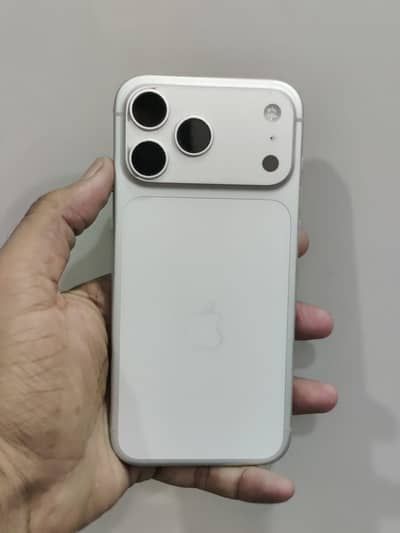Apple iPhone 17 Pro Max 256 GB 10/10 condition with box