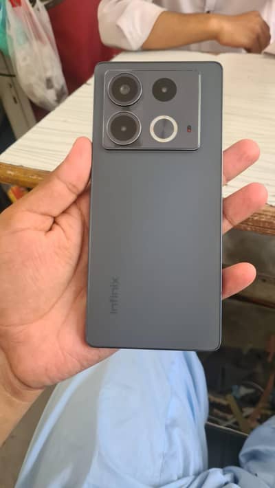 Infinix Note 40