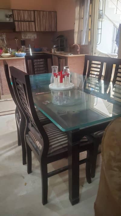 dinning table