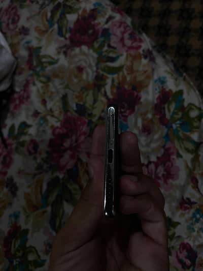 Vivo V30