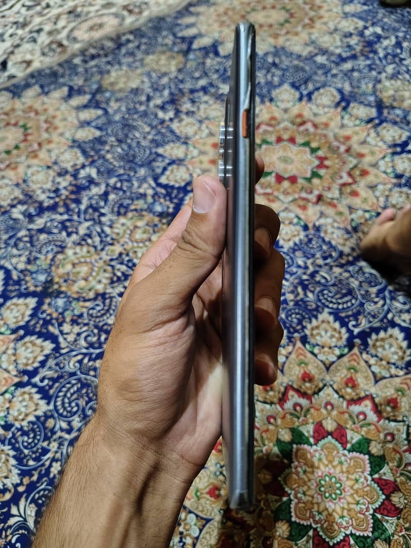 Tecno CAMON 40 Pro 5