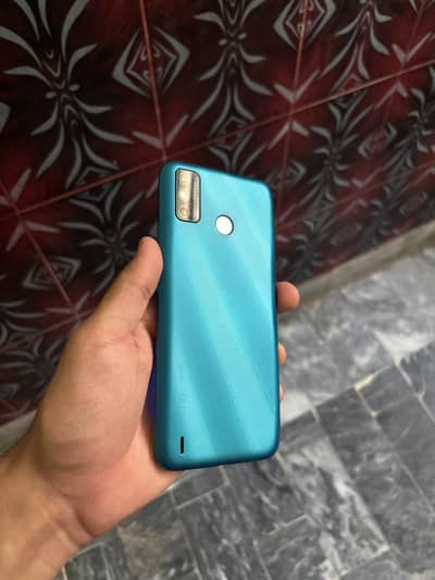 Tecno Spark 6