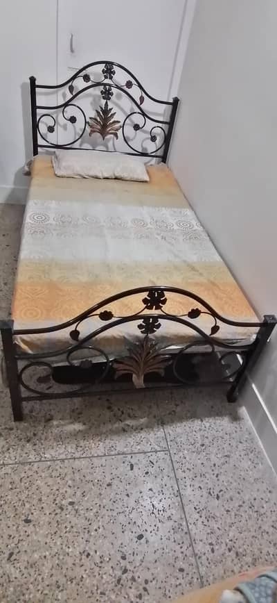 Single iron Bed
