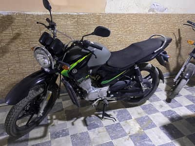 Yamaha YBR 125G 2025