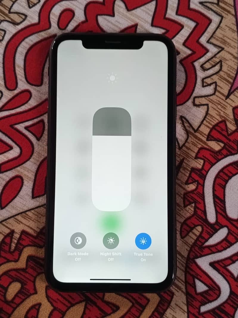 iPhone XR 3