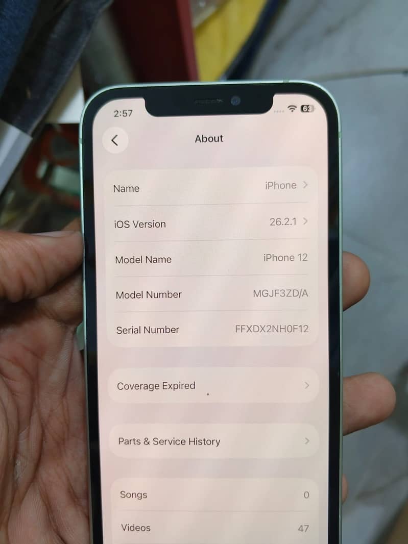 Apple iPhone 12 4