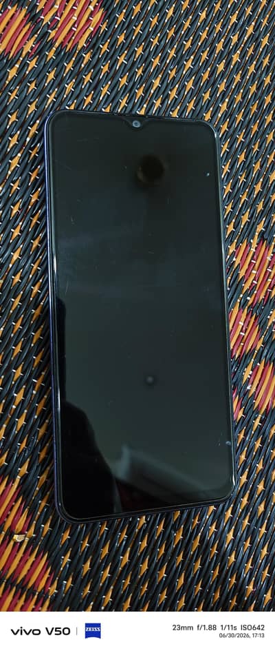 Vivo Y17s