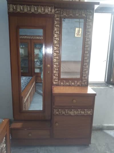 wooden dressing mirror