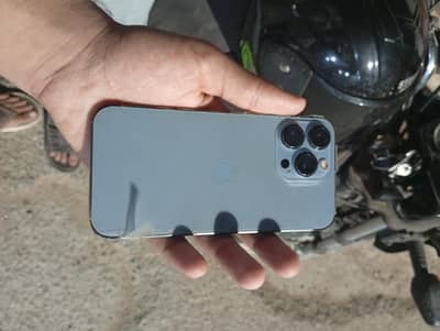 Apple iPhone 13 Pro