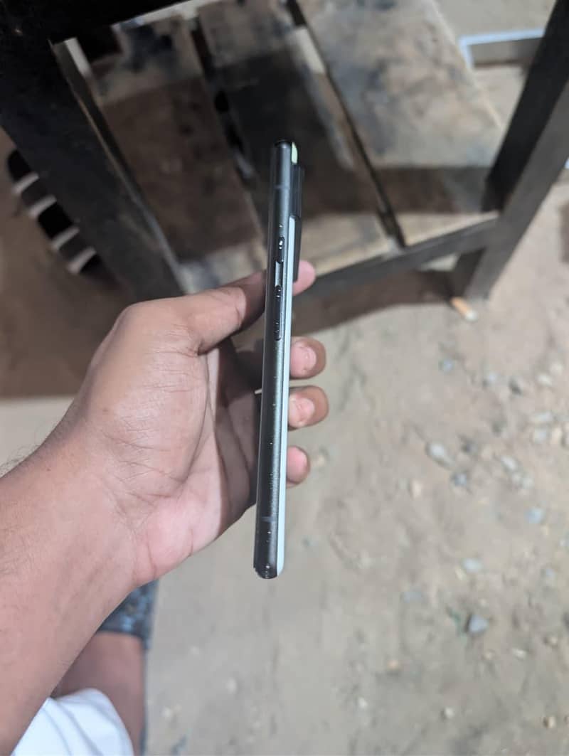Google Pixel 6 5