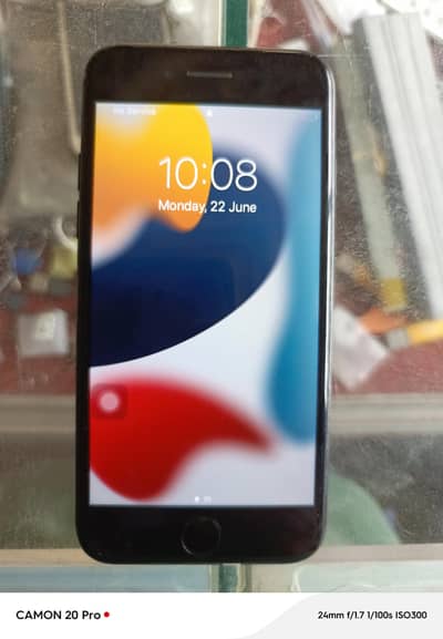 Apple iPhone 7