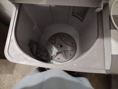 super Asia washing and dryer large size almost new